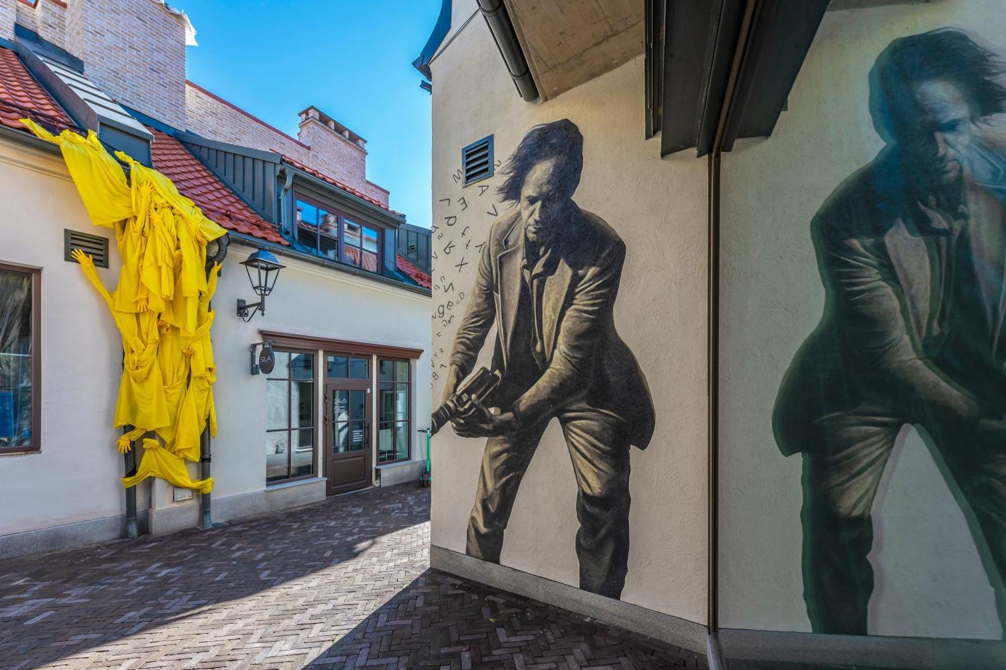 Artsy Exclusive Old Town Gallery Walk Vilna